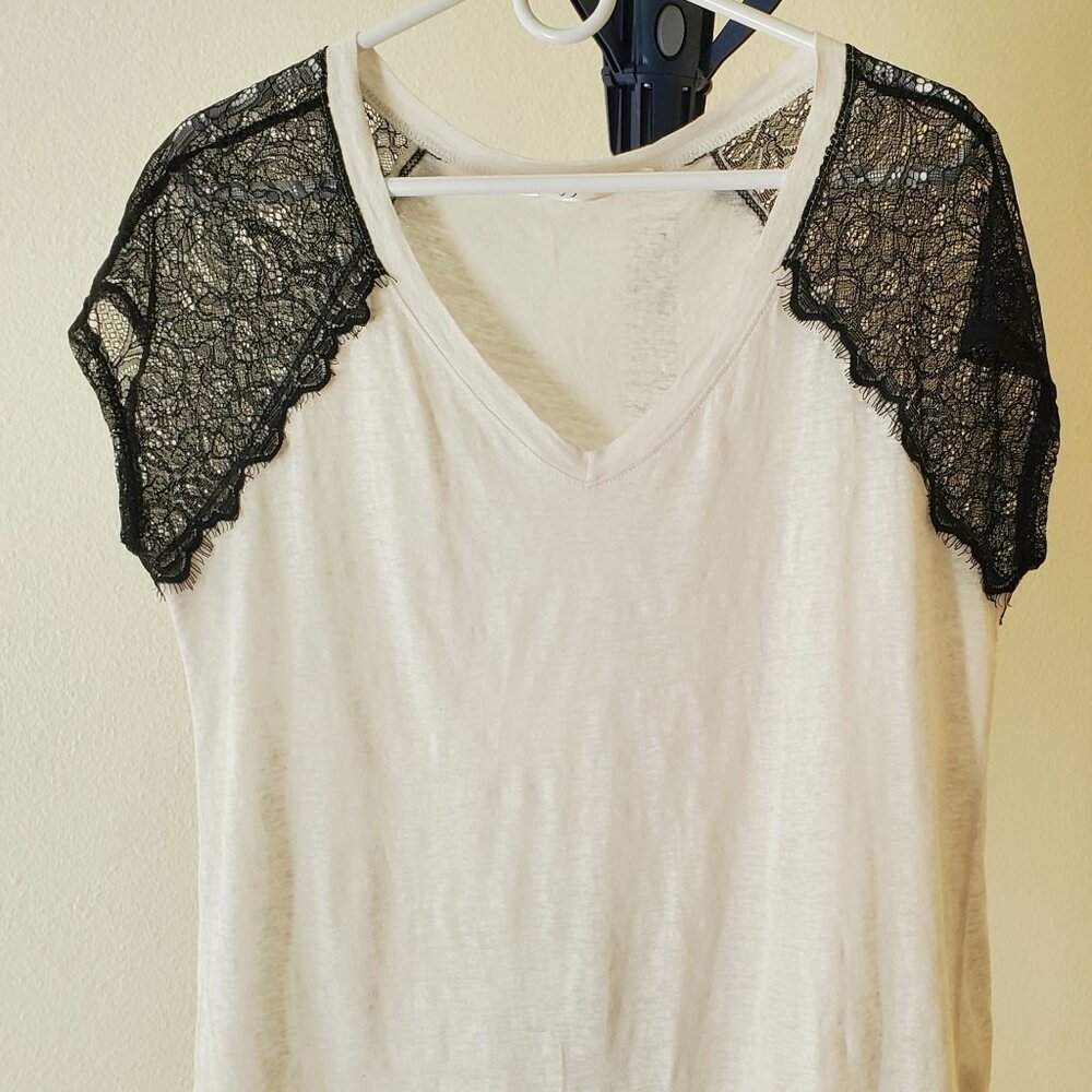 Adorable White Linen T-Shirt with Black lace sleeves – Size Large